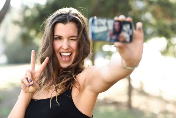 Sell Your Selfie and Be Confident: The Key to Unlocking Personal Branding Success