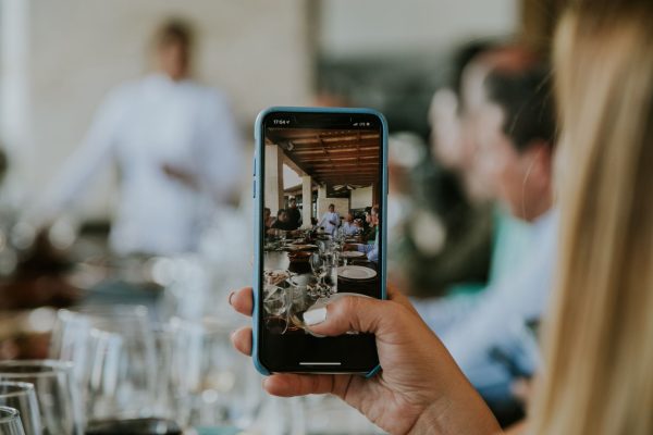 iPhone langar event: Free phones and a proven community spirit