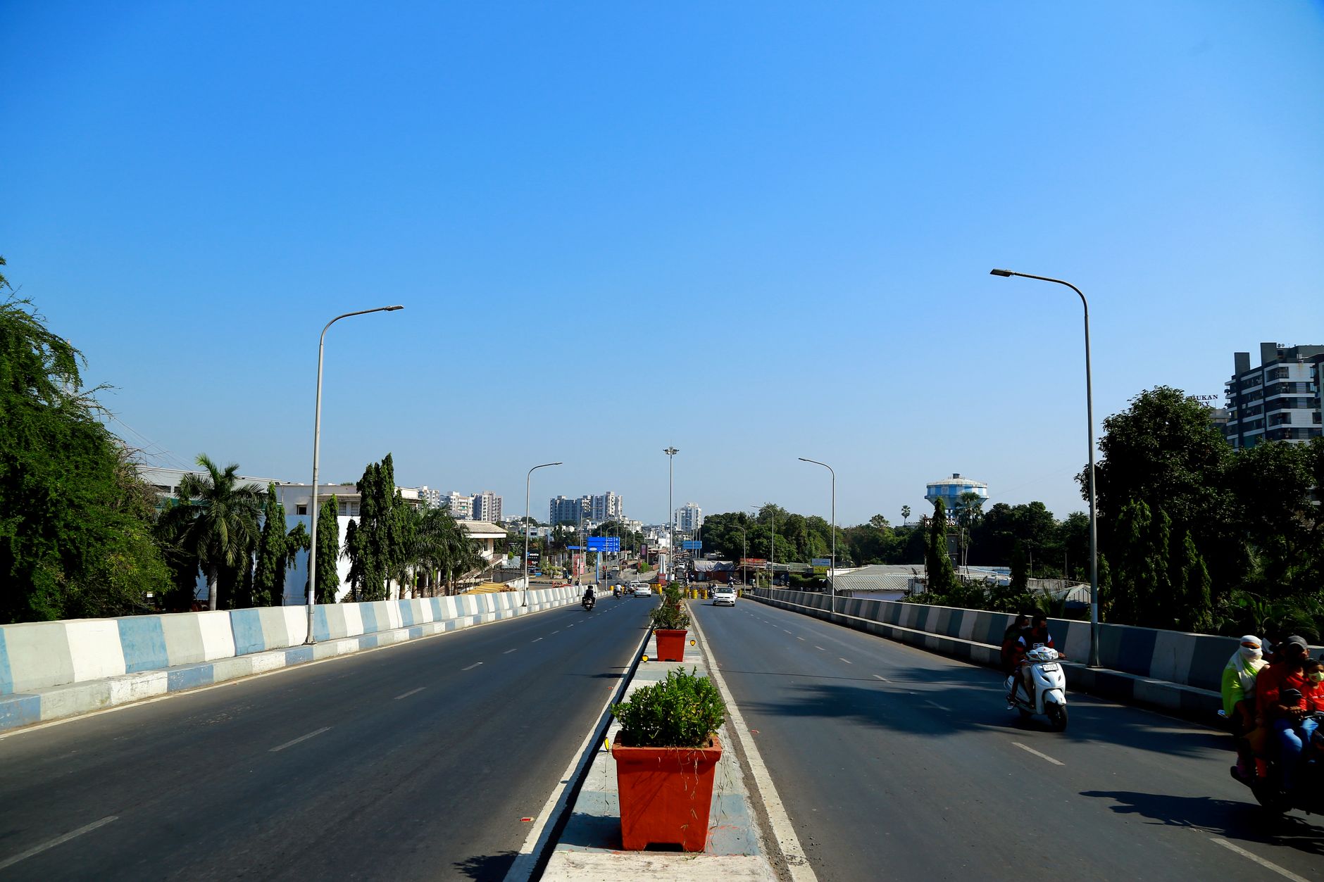 Surat spending hub